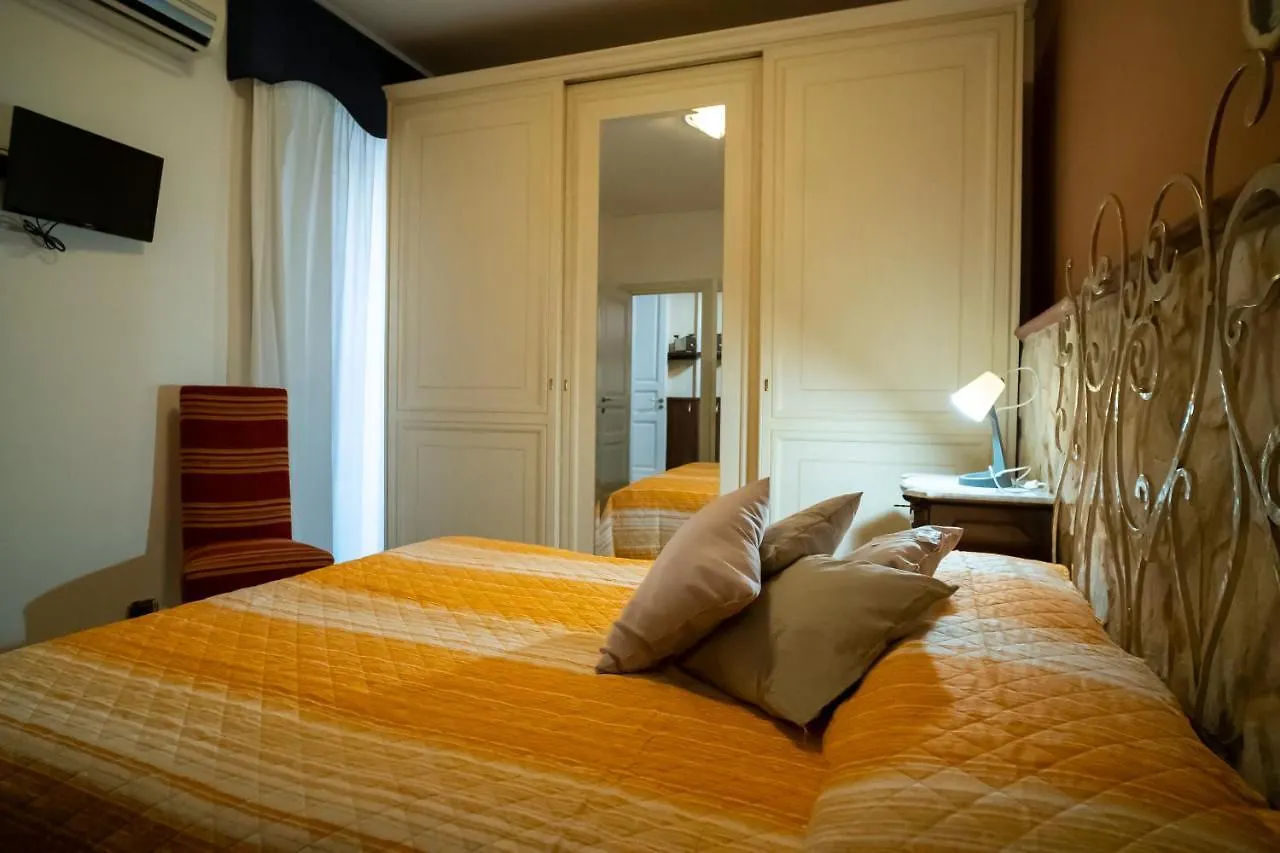 Residenza San Demetrio Catania 0*,